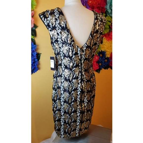 NWT Guess sequin sleeveless midi dress- L - Picture 2 of 10